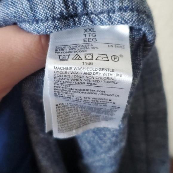 Two (2) pairs XXL shorts Gap & Old Navy 🌛 - Picture 14 of 16